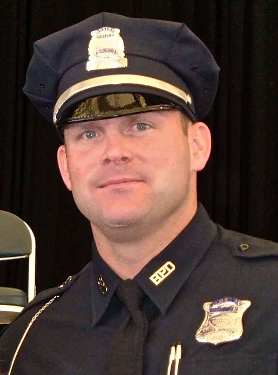 Boston police officer Kenneth Conley was convicted of perjury and obstruction of justice because he claimed not to have seen a brutal police beating as he chased a murder suspect. The conviction was later overturned, but a new study re-examines his claim. Boston police officer Kenneth Conley was convicted of perjury and obstruction of justice because he claimed not to have seen a brutal police beating as he chased a murder suspect. The conviction was later overturned, but a new study re-examines his claim.