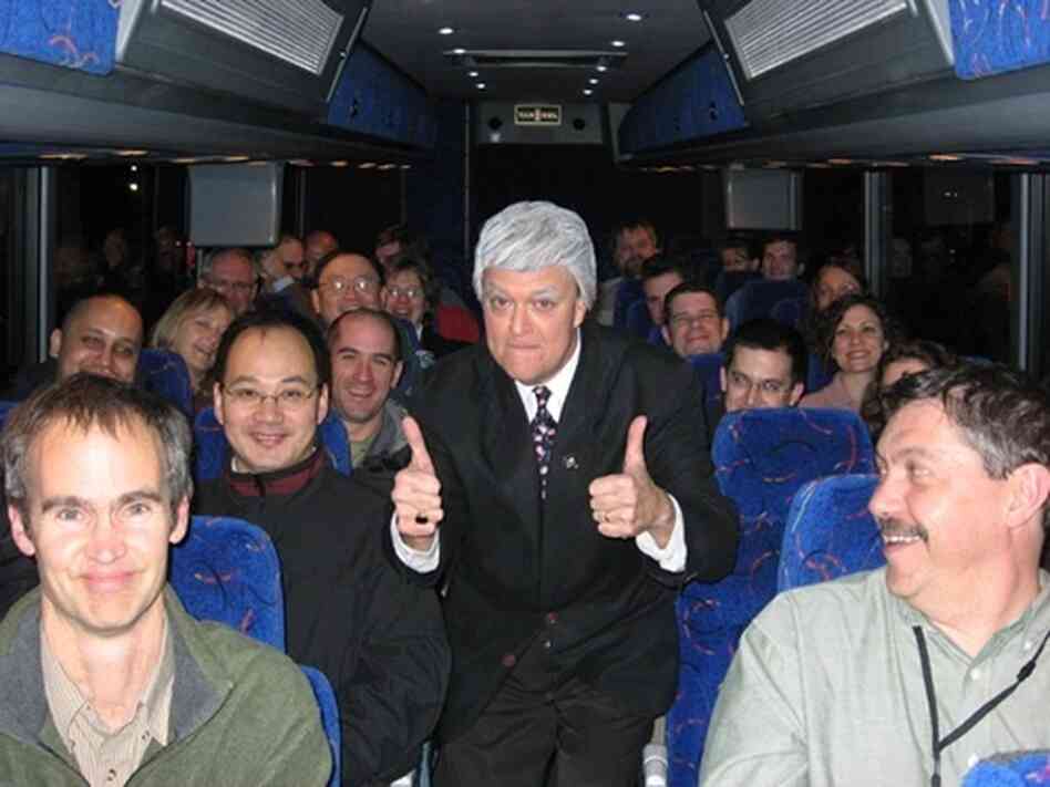 Bob Heck impersonates Bill Clinton during a bus tour. Bob Heck impersonates Bill Clinton during a bus tour.
