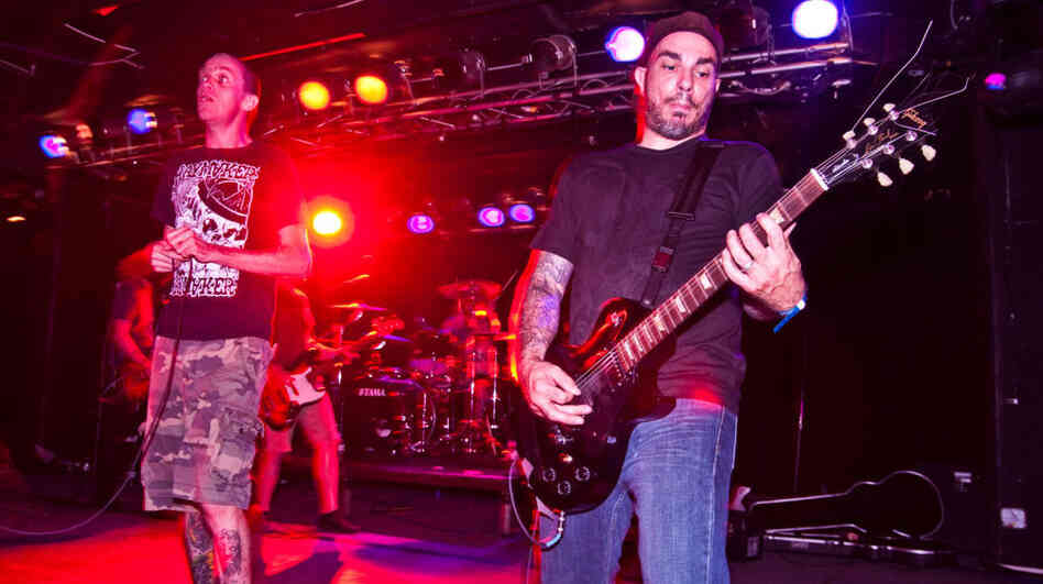 Pulling Teeth performs at Maryland Deathfest 2011.