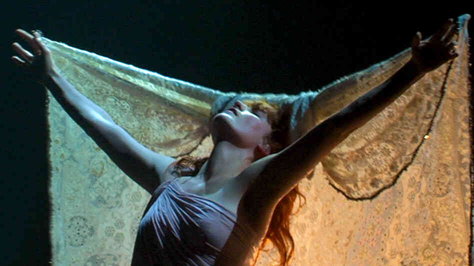 Florence And The Machine live at The Wiltern in Los Angeles. Florence And The Machine live at The Wiltern in Los Angeles.