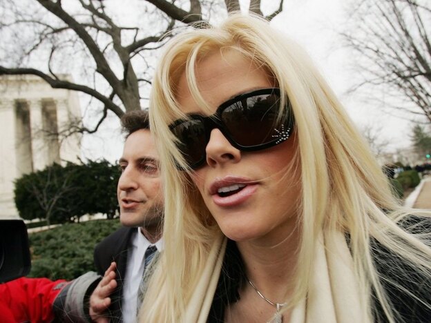 Feb. 28, 2006: Anna Nicole Smith arrives at the U.S. Supreme Court the first time her case came before it.