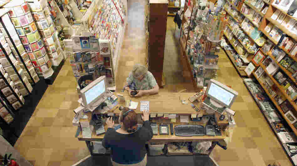 The Fireside Book Shop in Chagrin Falls, Ohio, makes a sale.