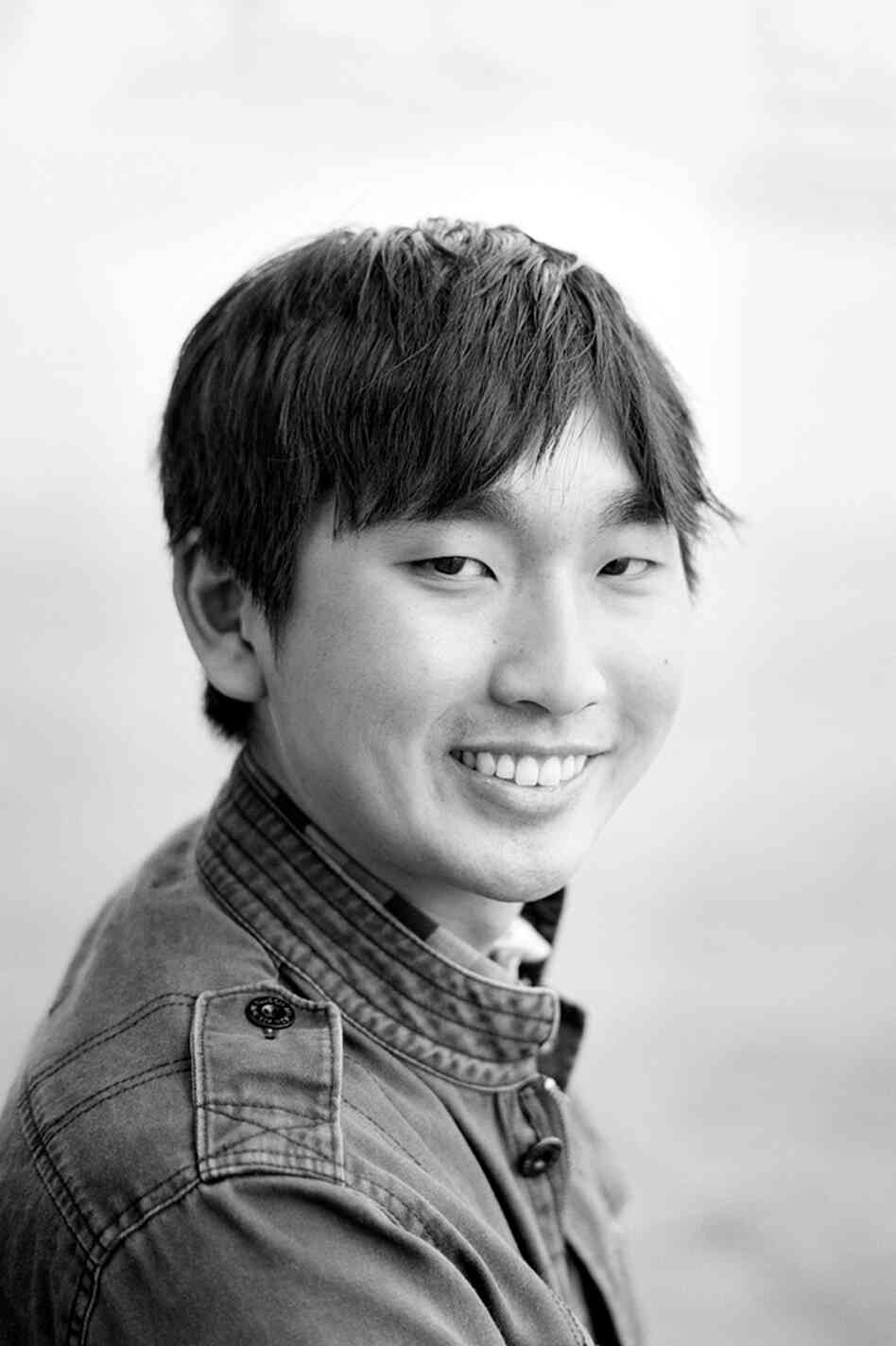 Brian X. Chen is a contributor to Wired magazine. In 2008 he led a global study to investigate the iPhone 3G's network problems. Always On is his first book.