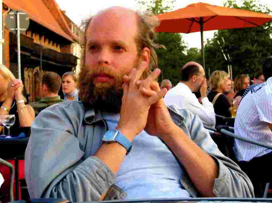 Folk singer and songwriter Bonnie "Prince" Billy.