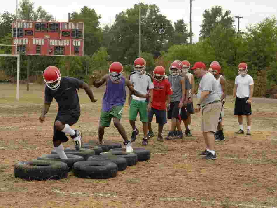 The East Dillon Lions have struggled on and off the field in the NBC/DirecTV drama Friday Night Lights.