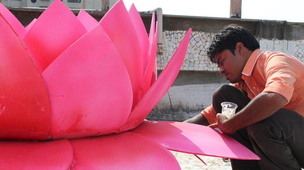 Each detail of each photo is hand-crafted.