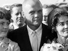 Glenn, his daughter, Lyn (left), wife Annie, son David and Vice President Lyndon Johnson at Cape Canaveral in 1962, two days after his historic orbital flight in Friendship 7. Glenn, his daughter, Lyn (left), wife Annie, son David and Vice President Lyndon Johnson at Cape Canaveral in 1962, two days after his historic orbital flight in Friendship 7.
