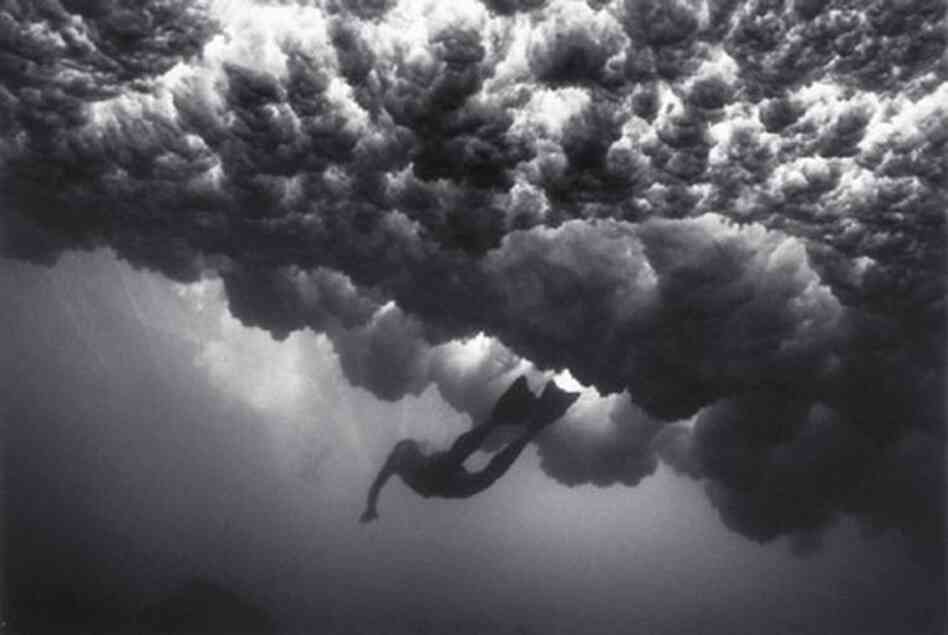 Mark Under Breaking Wave Mark Under Breaking Wave