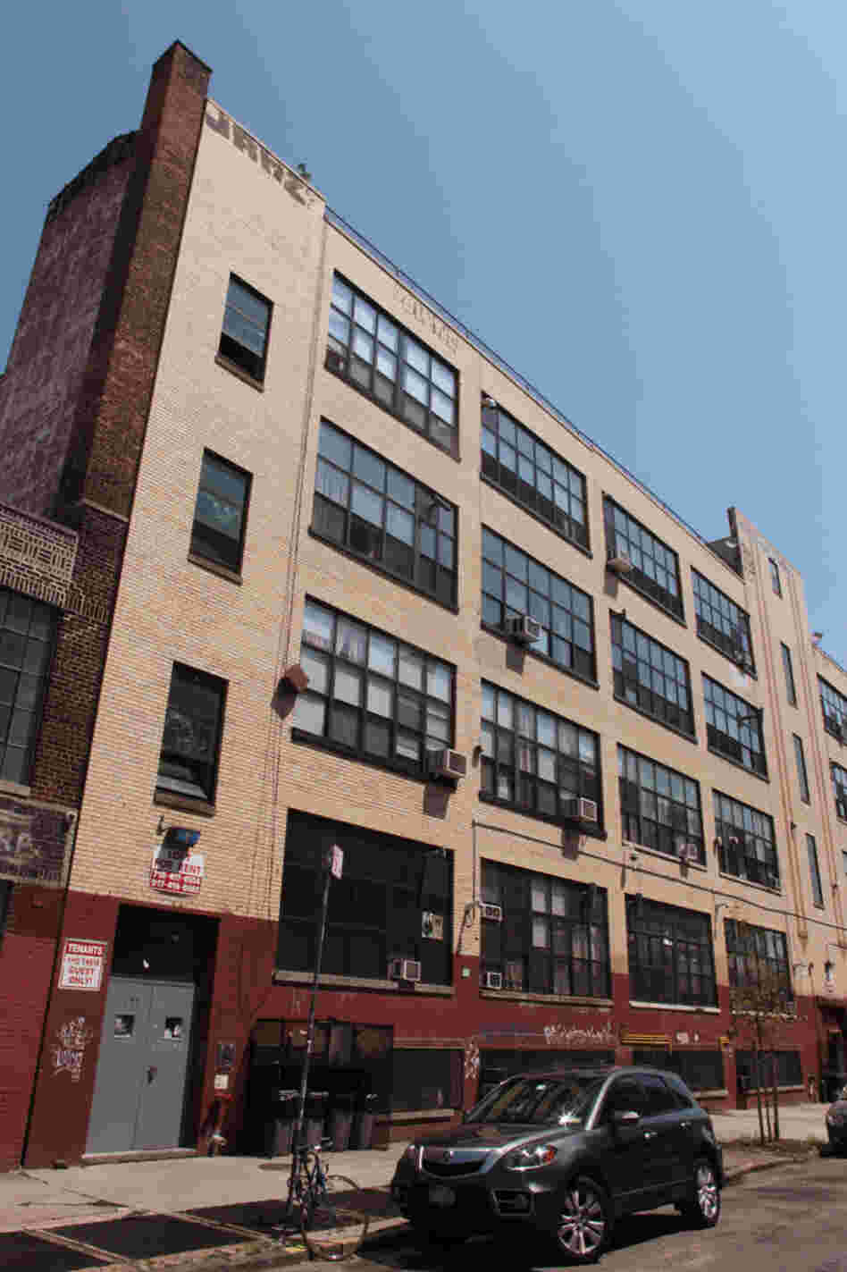 FBI agents seized computers from this building in Brooklyn and three others on Long Island on Tuesday.  The agency said it was part of a probe into the hacker group Anonymous.