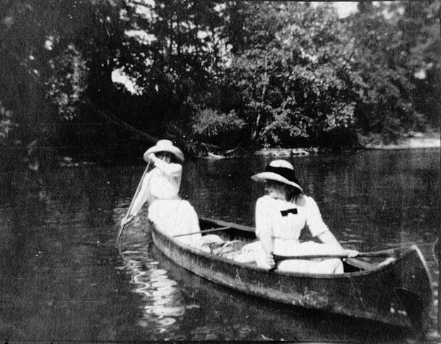 Wickenden writes that when Underwood and Woodruff first wrote to Ferry Carpenter about working in his school, he didn't seem worried about their lack of teaching credentials or their unfamiliarity with life on the frontier.