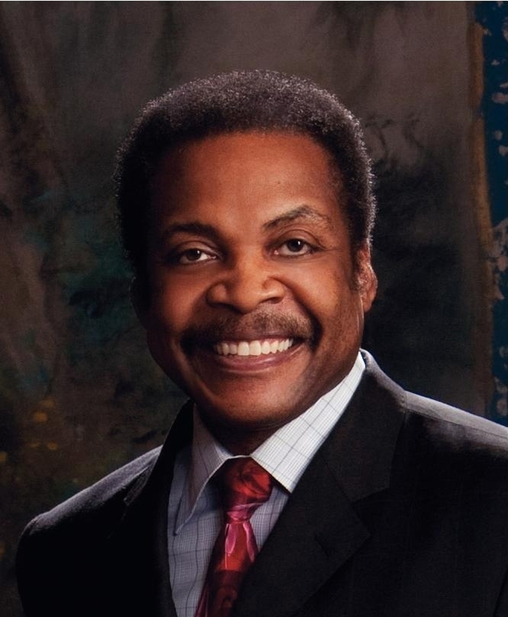 Ellis Cose is a former columnist and contributing editor (1993 through 2010) for Newsweek magazine and former chairman of the editorial board and editorial page editor of the New York Daily News.