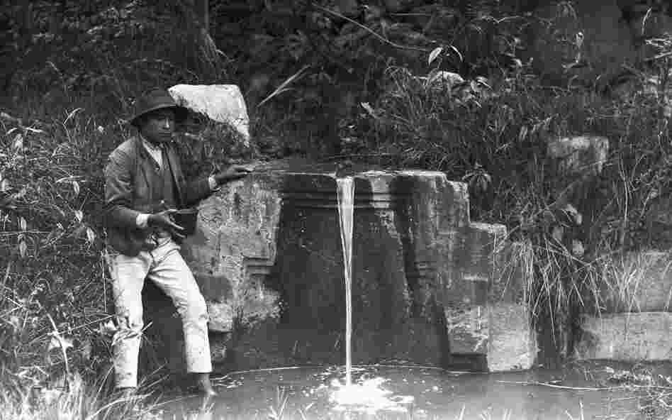 Basins were used to store water at Machu Picchu, as natural springs were some distance away.