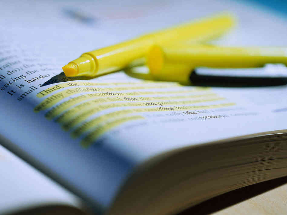With the advent of e-textbooks come challenges — like keeping highlighted notes intact.