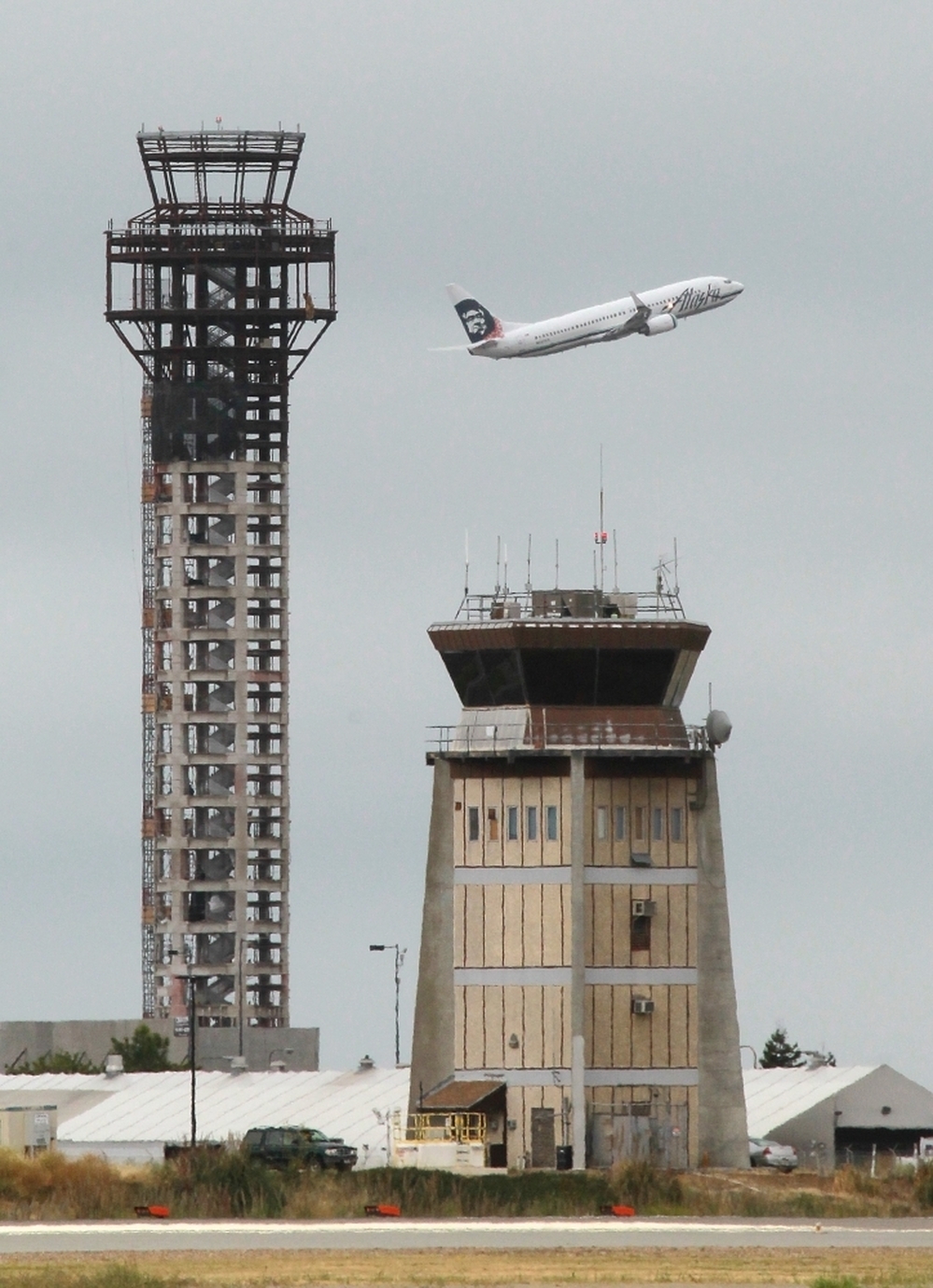 Construction crews at a new air traffic control tower at Oakland International Airport were told on July 19 to stop working after the U.S. House refused to reauthorize routine funding of the Federal Aviation Administration.