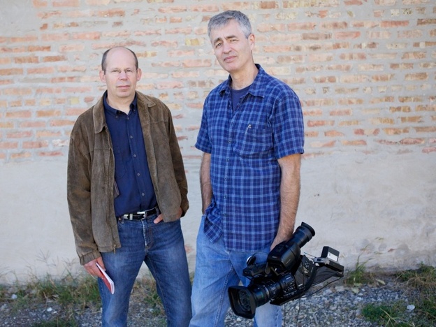 Alex Kotlowitz (left) is the author of There Are No Children Here, The Other Side of the River and Never a City So Real. Steve James is the director, producer and co-editor of Hoop Dreams. His other films include Stevie and At the Death House Door.