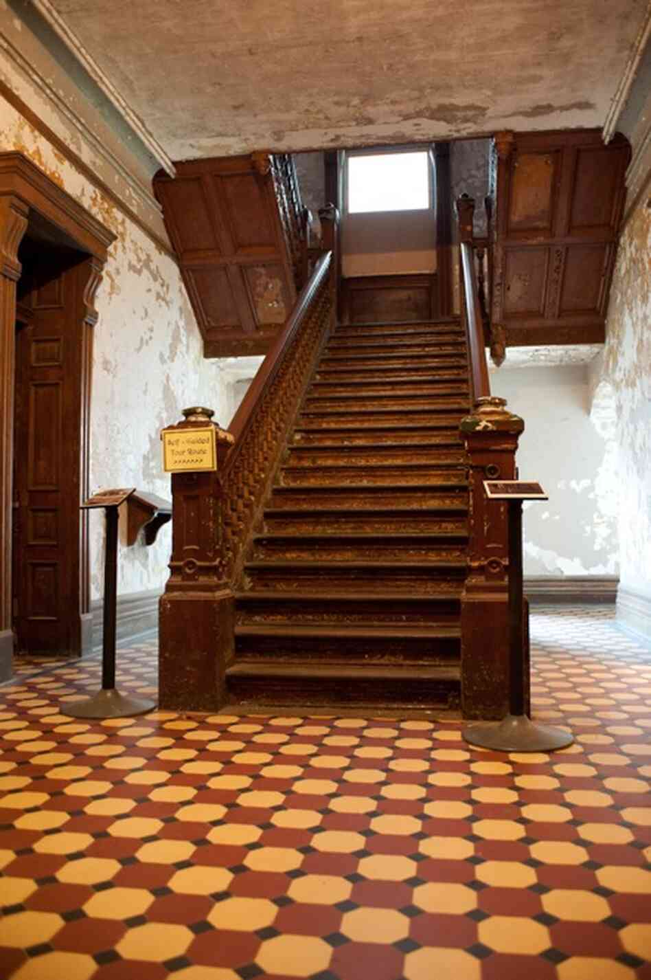 This stairwell in the warden's quarters of the Ohio State Reformatory features prominently in The Shawshank Redemption.