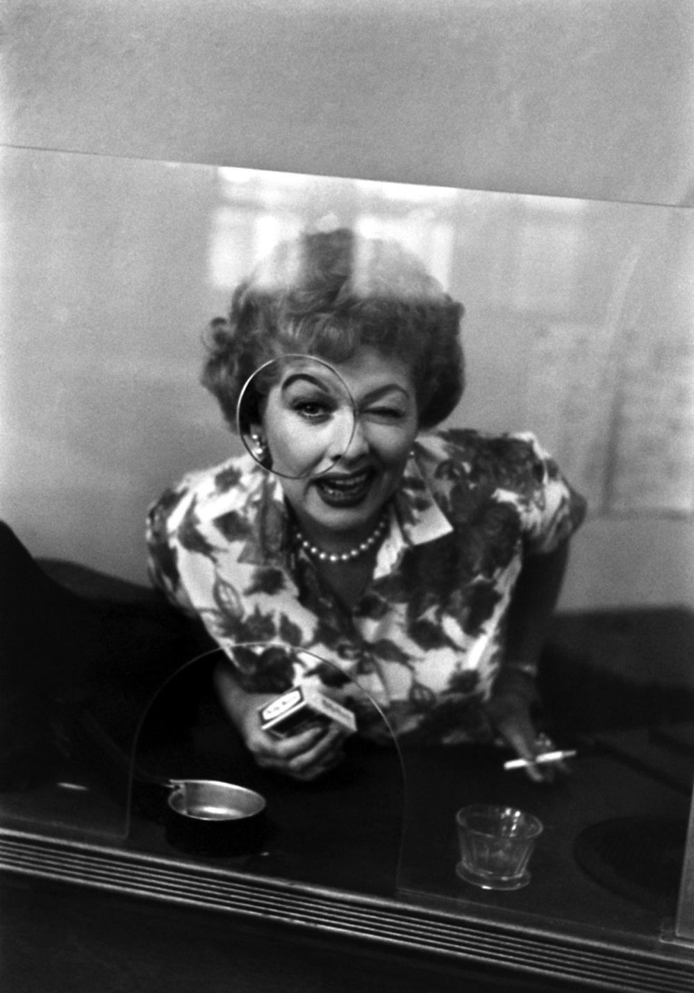 Ball does a comedy bit on the set of The Lucy-Desi Comedy Hour, 1958.