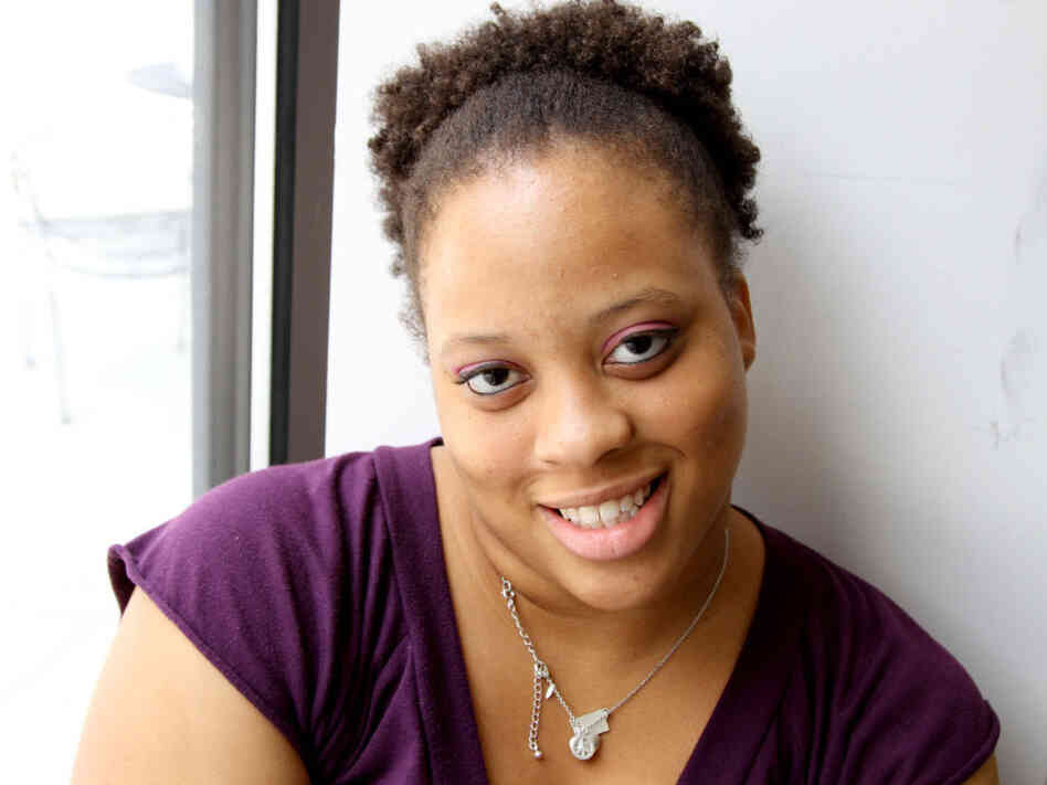 Nineteen-year-old Laquesha Barnes could not find a summer job in Washington, D.C., and decided to volunteer instead.