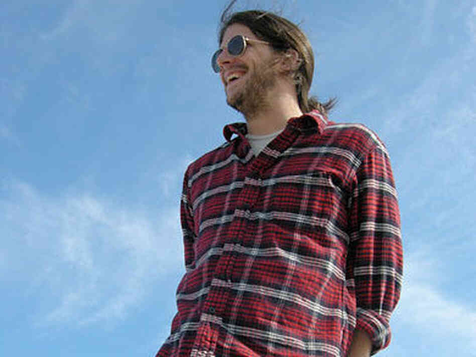 Peter Meehan is a former food writer for The New York Times and co-editor of Lucky Peach. He is also the co-author of the Momofuku cookbook.