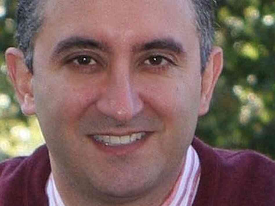 Nassir Ghaemi teaches psychiatry and pharmacology at Tufts Medical Center. Nassir Ghaemi teaches psychiatry and pharmacology at Tufts Medical Center.