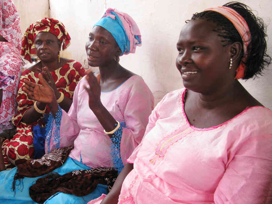 Young women take part in a community health project in the village of Guereo in Senegal. Young women take part in a community health project in the village of Guereo in Senegal.