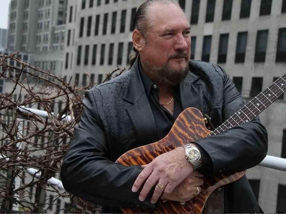 Dedicated: A Salute to the 5 Royales is a tribute to the soul group, helmed by guitarist Steve Cropper.
