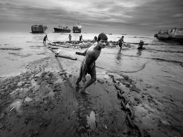 The workers depicted in the film sleep on site and send their paltry daily wages to their families in remote villages they can't visit.