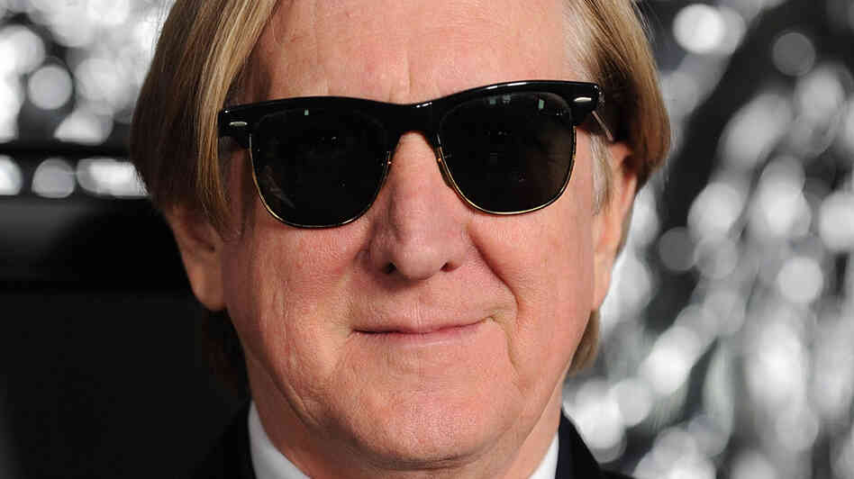 Grammy Award-winning producer T-Bone Burnett is today's guest on World Cafe. Grammy Award-winning producer T-Bone Burnett is today's guest on World Cafe.