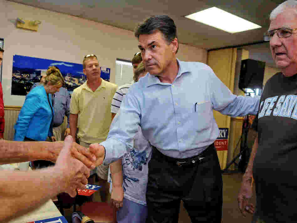 Texas Gov. Rick Perry greets supporters at Tommy's Ham House in Greenville, SC, Aug. 20, 2011.