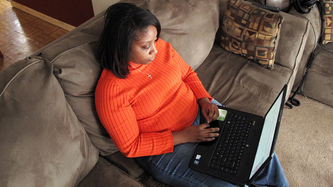 Casaundra Bronner returned to work in July and says being able to walk her daughters to the bus in the morning is one of the benefits of her new job at a small company.