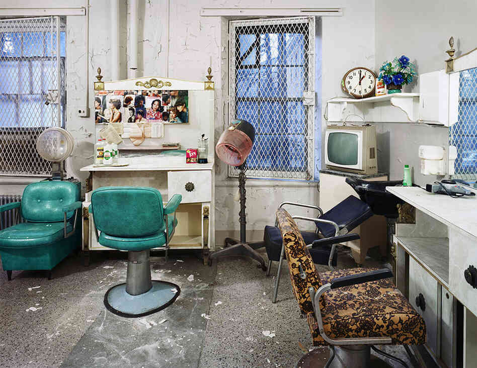 Beauty salon, Trenton State Hospital, N.J.