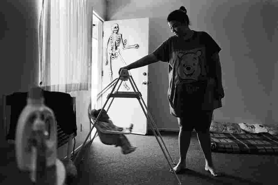 BooBoo and her daughter, Gabby, at home, 1997
