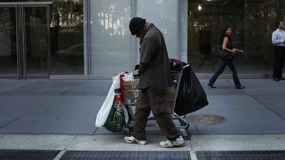 The nation's poverty rate rose last year to 15.1 percent, up from 14.3 in 2009, according to a new report from the Census Bureau. The nation's poverty rate rose last year to 15.1 percent, up from 14.3 in 2009, according to a new report from the Census Bureau.