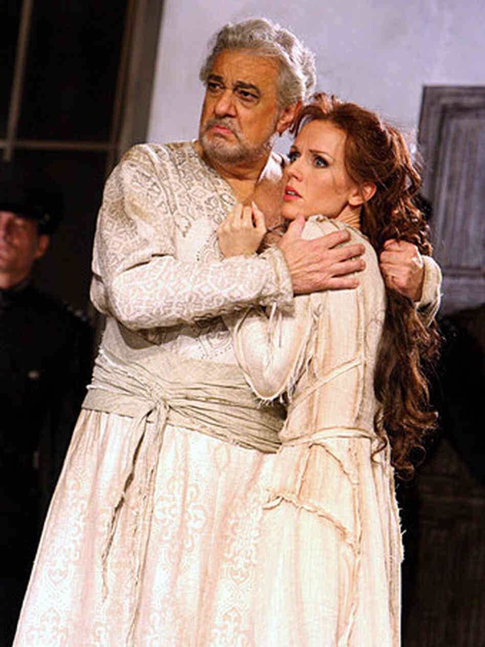 Placido Domingo stars as Bajazet, with soprano Sara Coburn as Asteria, in Handel's Tamerlano. Placido Domingo stars as Bajazet, with soprano Sara Coburn as Asteria, in Handel's Tamerlano.