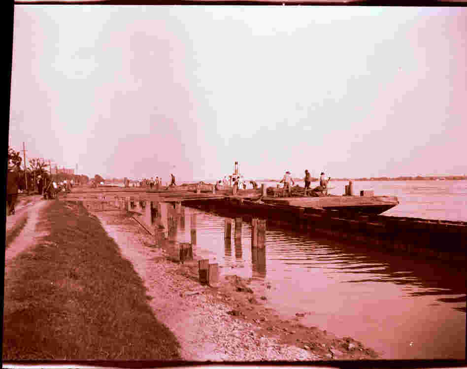 Repairing revetment at Carrollton.