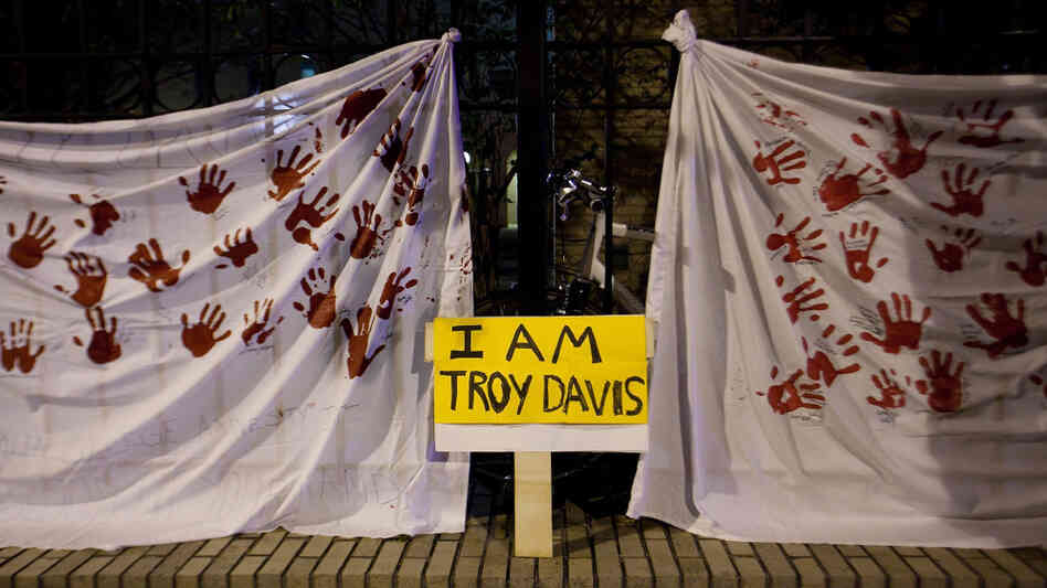 Visual expression of some of the sentiments in three songs about Troy Davis. This shot is from the steps of the Georgia Capitol building in Atlanta on Sept. 20.