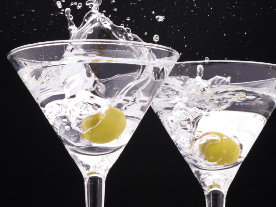 two splashing glasses