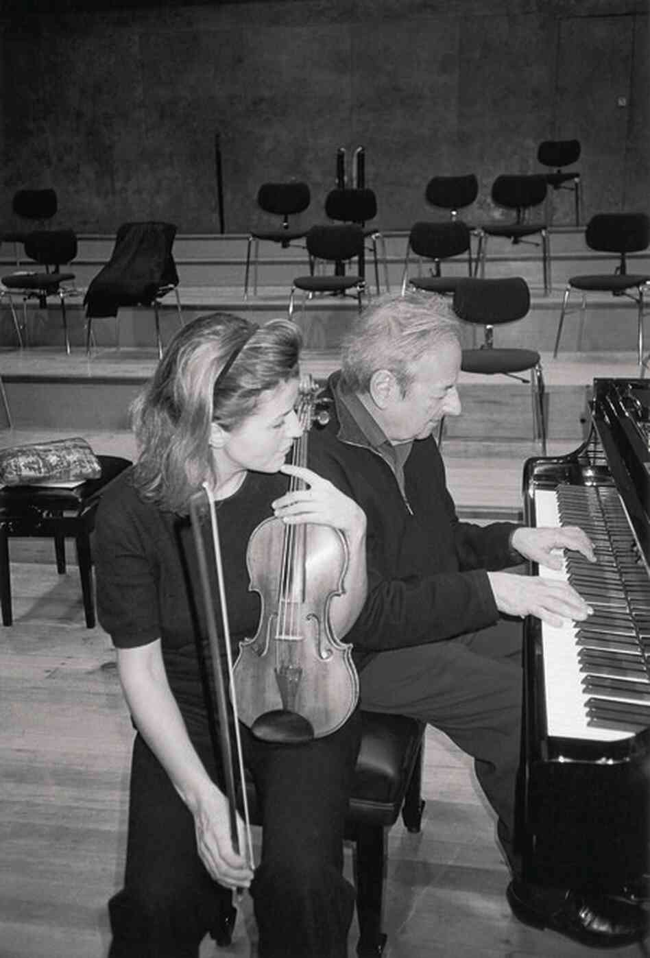 Rehearsing the "Tango, Song & Dance" sessions with Andre Previn.