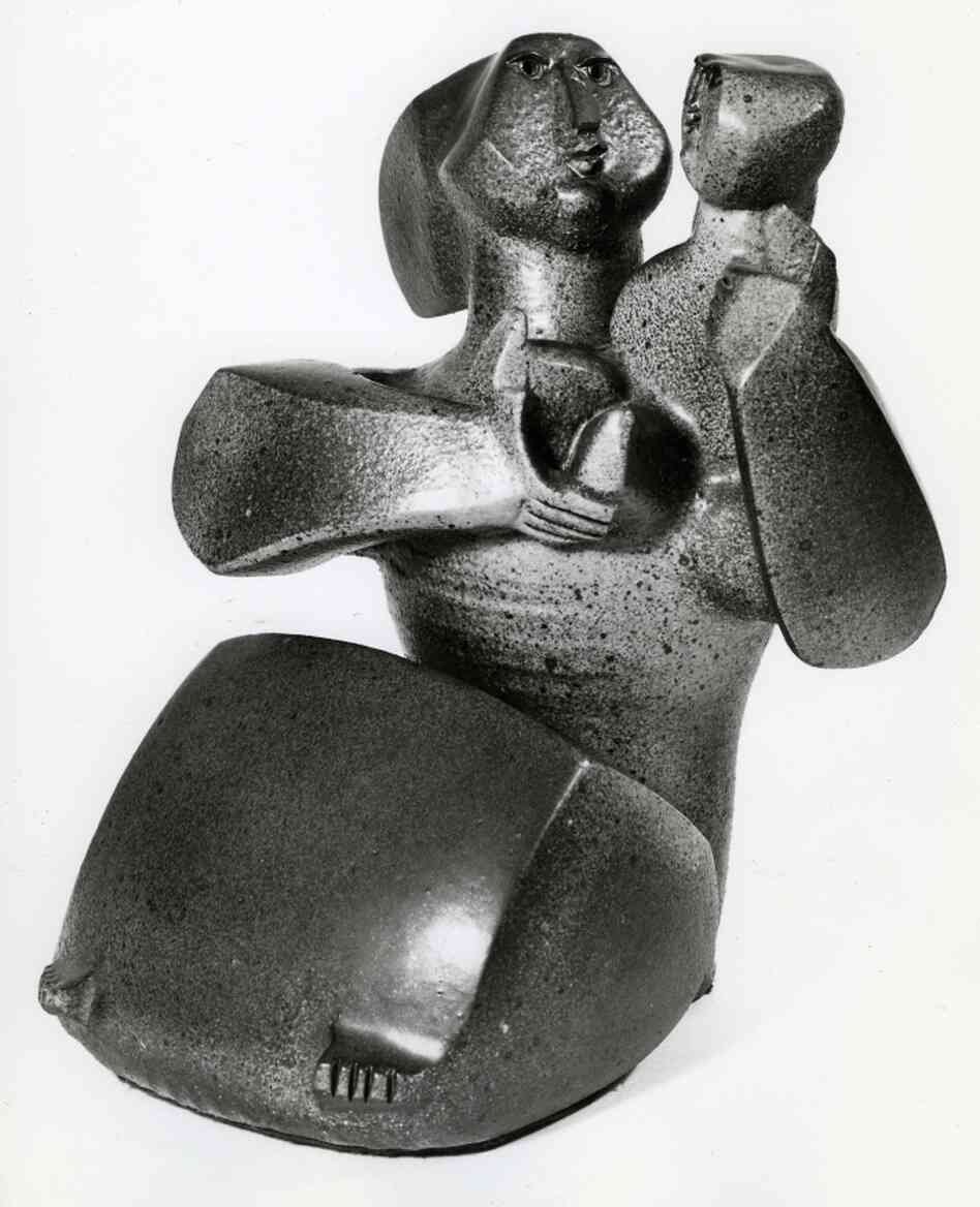 Made of glazed stoneware, Dora De Lario's Mother and Child (1968) is part of a collection of works that reflect on the history of Mexican-American artists in Southern California. Made of glazed stoneware, Dora De Lario's Mother and Child (1968) is part of a collection of works that reflect on the history of Mexican-American artists in Southern California.