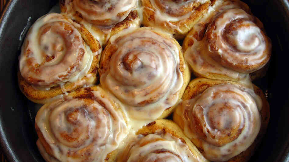 A gift of homemade cinnamon rolls
