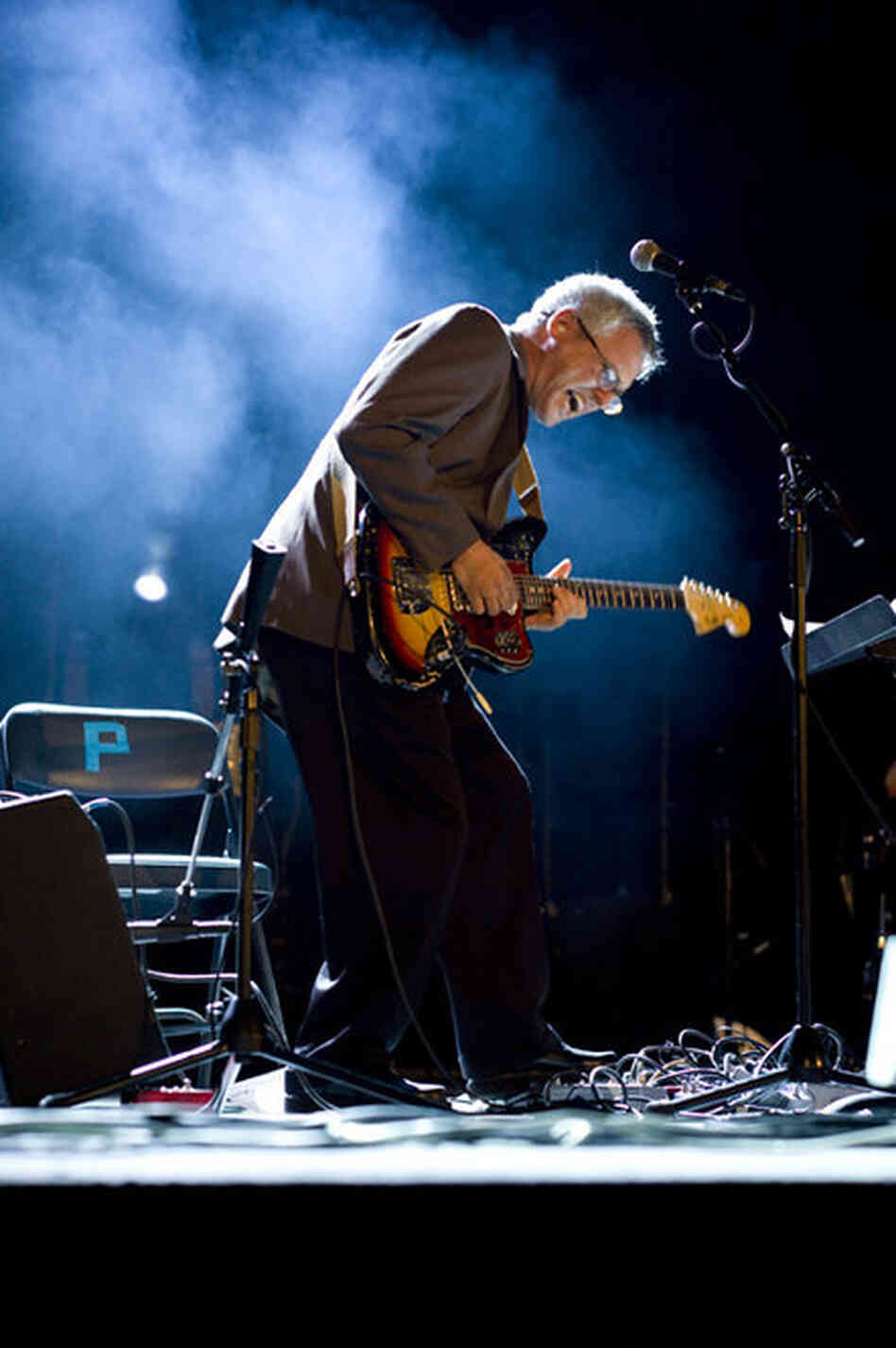 Marc Ribot laid down some serious "outside" jams with his trio, Ceramic Dog, at the Paramount Theatre on Saturday afternoon. 