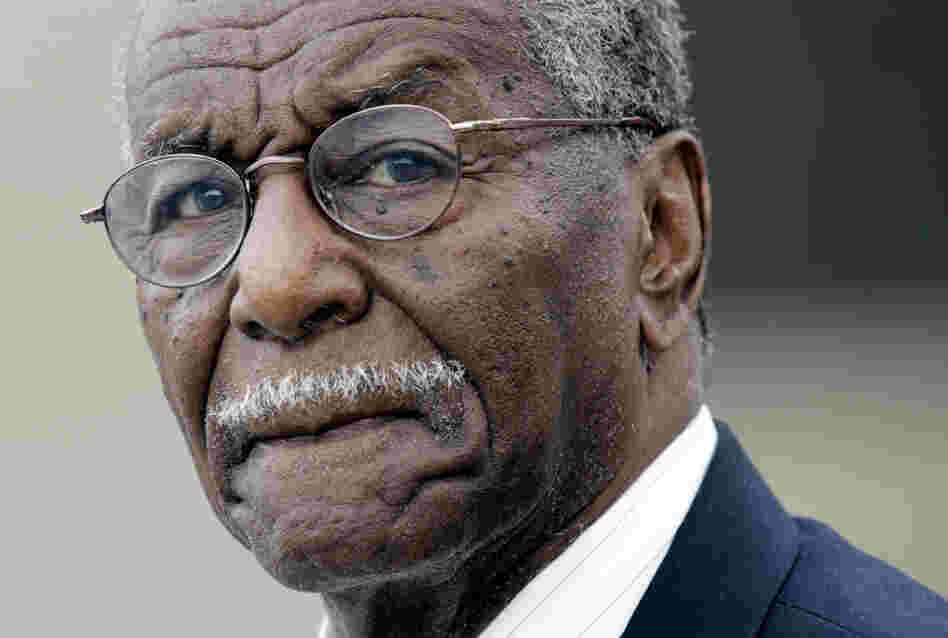 Civil rights activist Fred Shuttlesworth, hailed by the Rev. Martin Luther King Jr. for his courage and energy, died Wednesday in Birmingham, Ala. He was 89. Civil rights activist Fred Shuttlesworth, hailed by the Rev. Martin Luther King Jr. for his courage and energy, died Wednesday in Birmingham, Ala. He was 89.