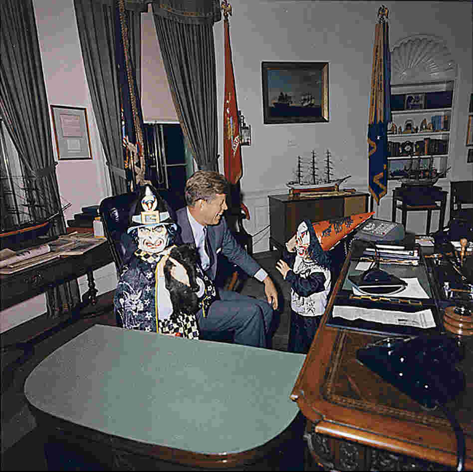John F. Kennedy and Halloween visitors to the Oval Office, 1963 John F. Kennedy and Halloween visitors to the Oval Office, 1963