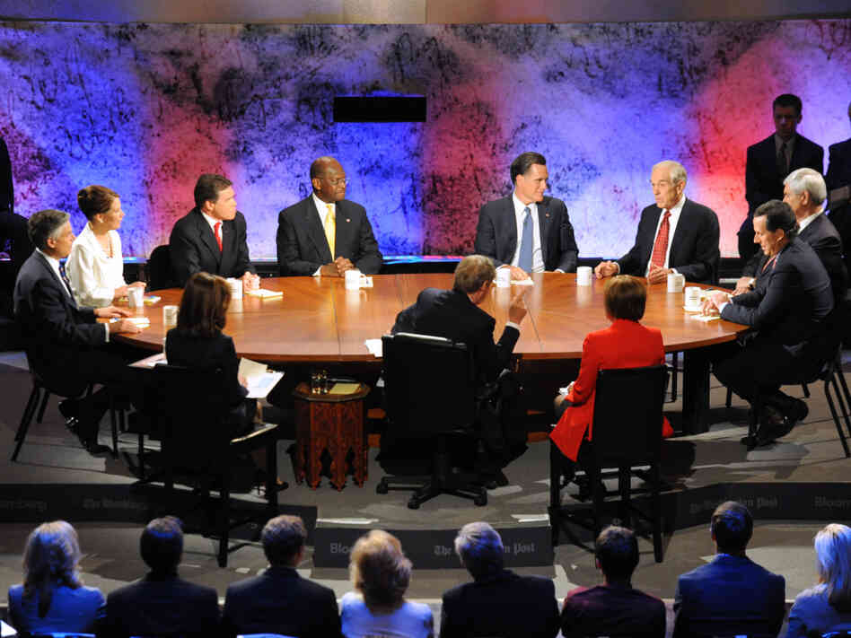 GOP presidential candidates at a debate on the economy, Dartmouth College in Hanover, NH, Oct. 11, 2011. 