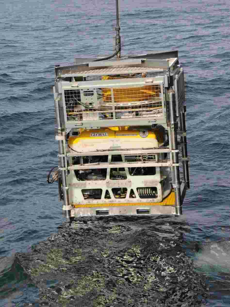 An unmanned ROV (remotely operated vehicle) is launched 900 feet underwater to study the wreckage of the SS Montebello. 