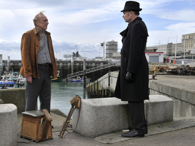Though he's pursued by a dogged investigator (Jean-Pierre Darroussin), Marcel goes out of his way to keep Idrissa safe and happy.