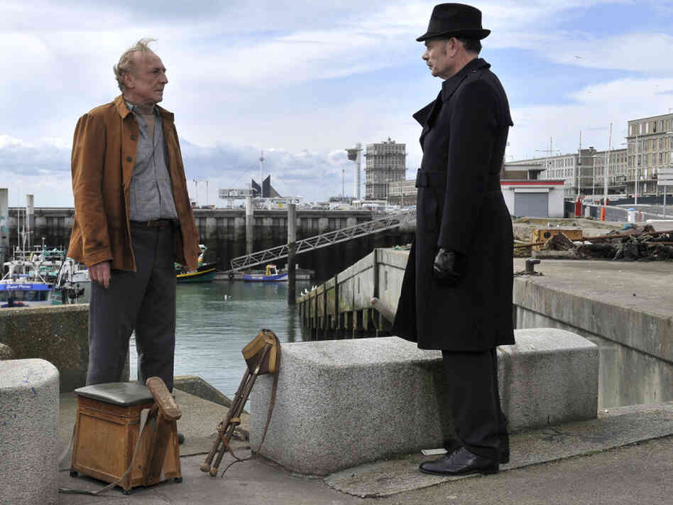 Though he's pursued by a dogged investigator (Jean-Pierre Darroussin), Marcel goes out of his way to keep Idrissa safe and happy.