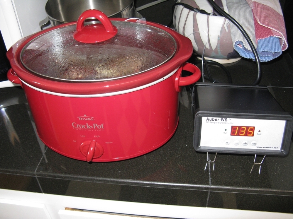 A little tinkering turns a Crock Pot into a sous vide cooker. Sous vide cooking is traditionally expensive, but people are getting creative by constructing their own cooking rigs out of household appliances.