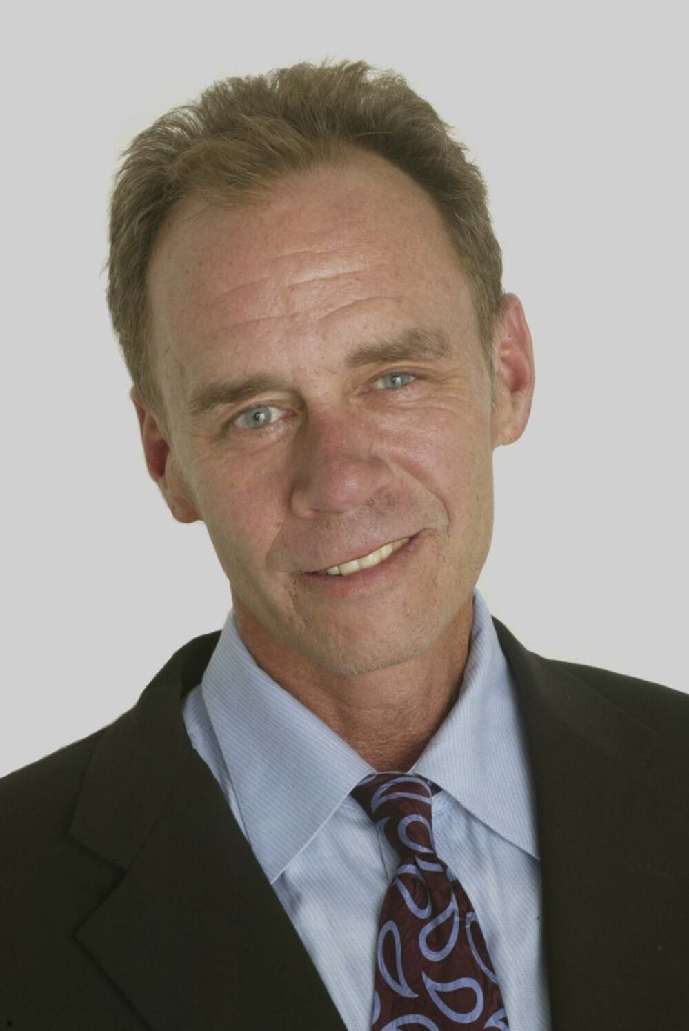 David Carr writes the Media Equation column for The New York Times. 