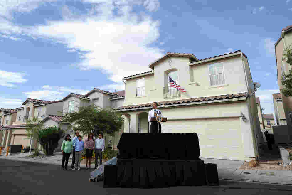 Speaking in Las Vegas on Monday, President Obama announced a plan for homeowners to refinance mortgages at low interest rates, if they met certain conditions. Speaking in Las Vegas on Monday, President Obama announced a plan for homeowners to refinance mortgages at low interest rates, if they met certain conditions.
